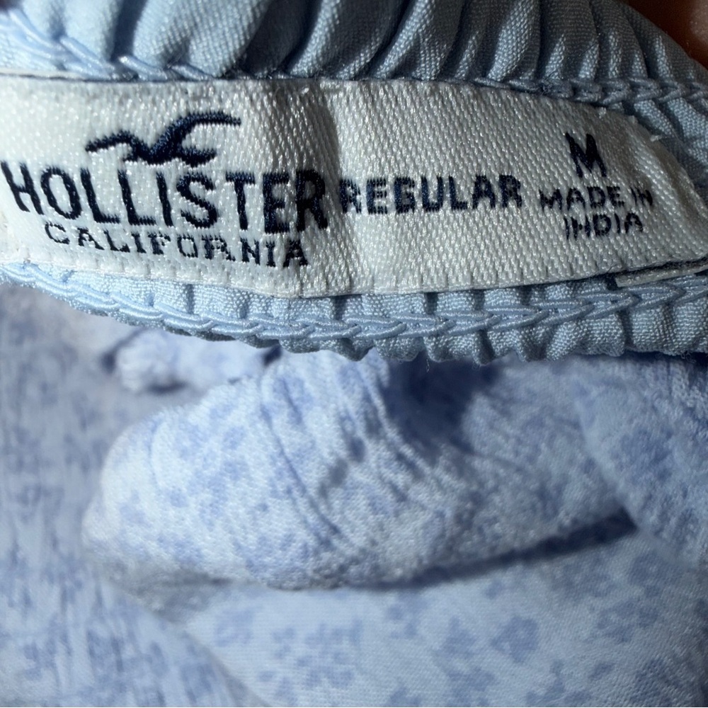 Hollister Smocked Mini Dress Size Medium - Picture 5 of 6